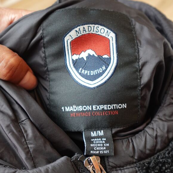 1 Madison Expedition Women Jacket Size Medium Black Fuzzy Full Zip - Picture 4 of 6